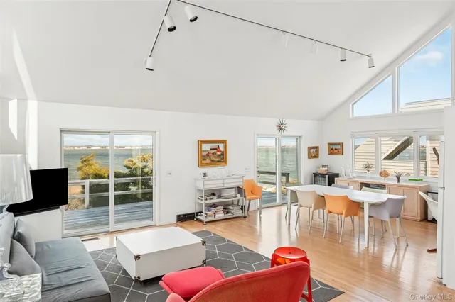 $2,350,000 | 630 Dune Road, Westhampton, NY 11978