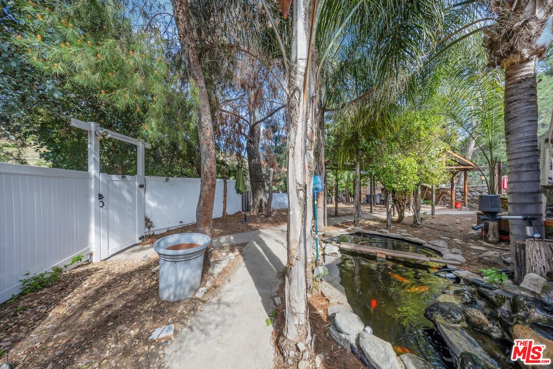 8600 La Tuna Canyon Road Sun Valley, CA 91352 - Photo 50 of 60