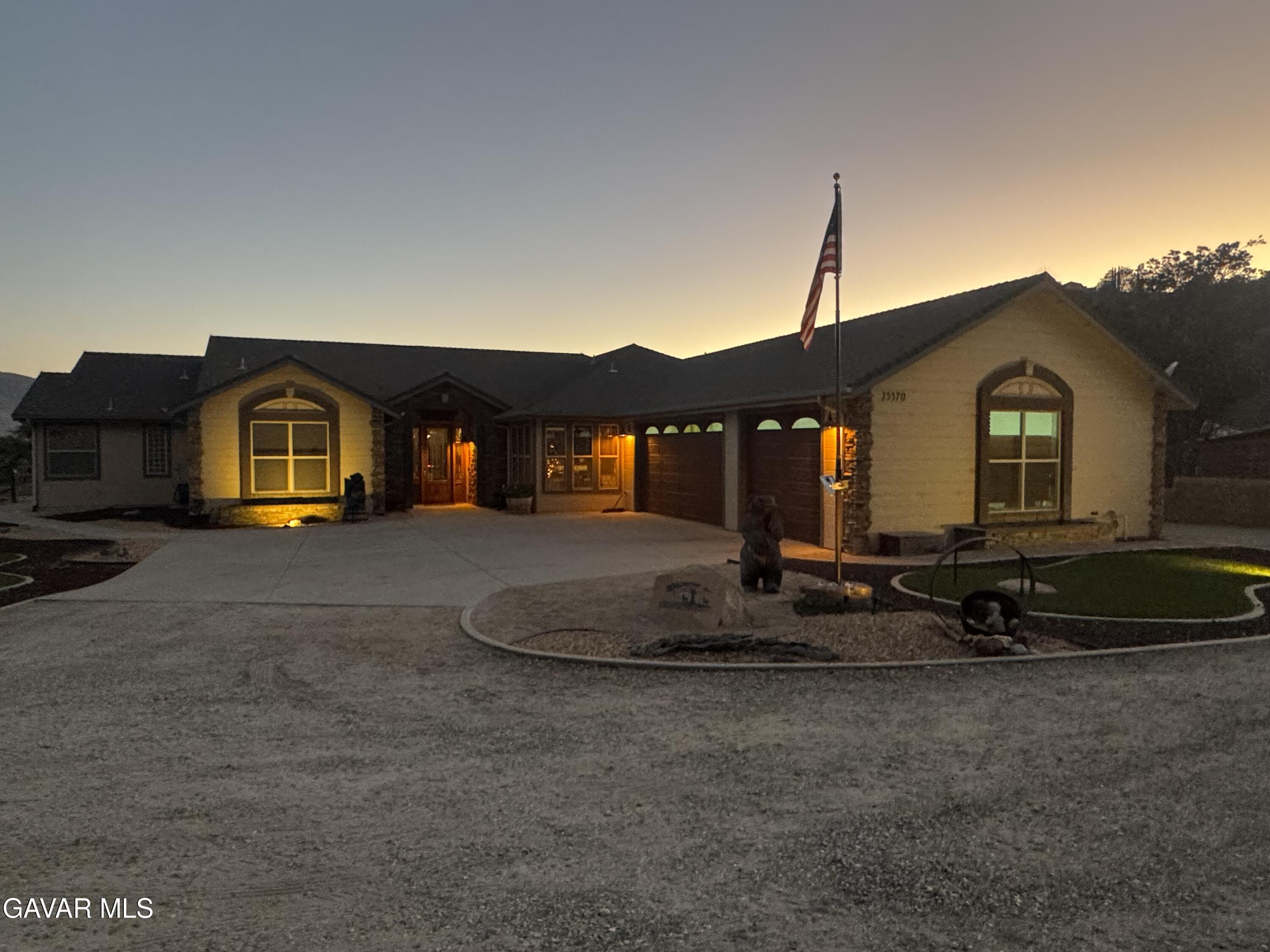 25370 Bear Valley Road Tehachapi, CA 93561 - Photo 5 of 65 IMG_6007
