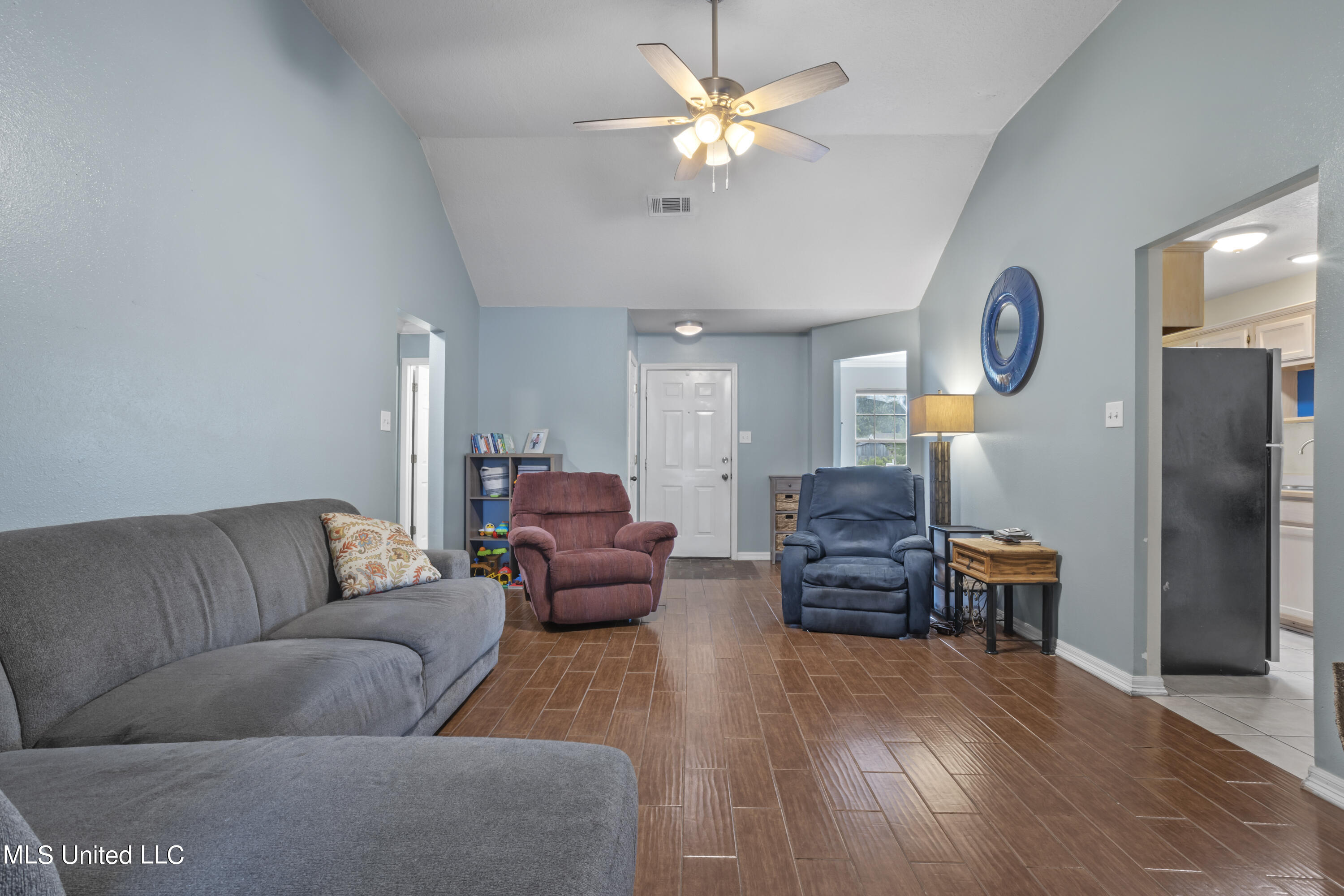 602 Ronda Lane Ocean Springs, MS 39564 - Photo 3 of 21 003 (5)
