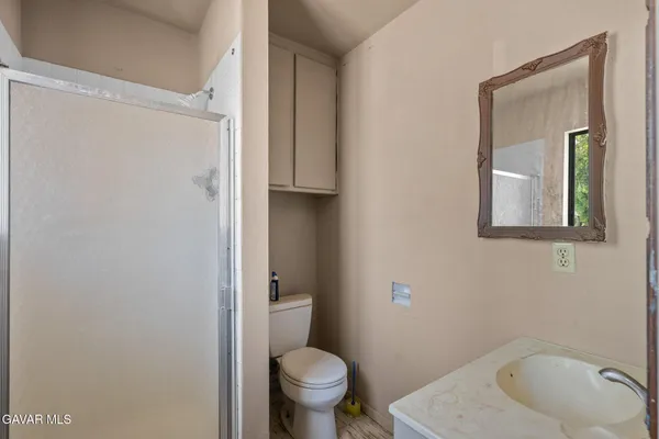 $2,500 | 663 Eston Place, Lancaster, CA 93535