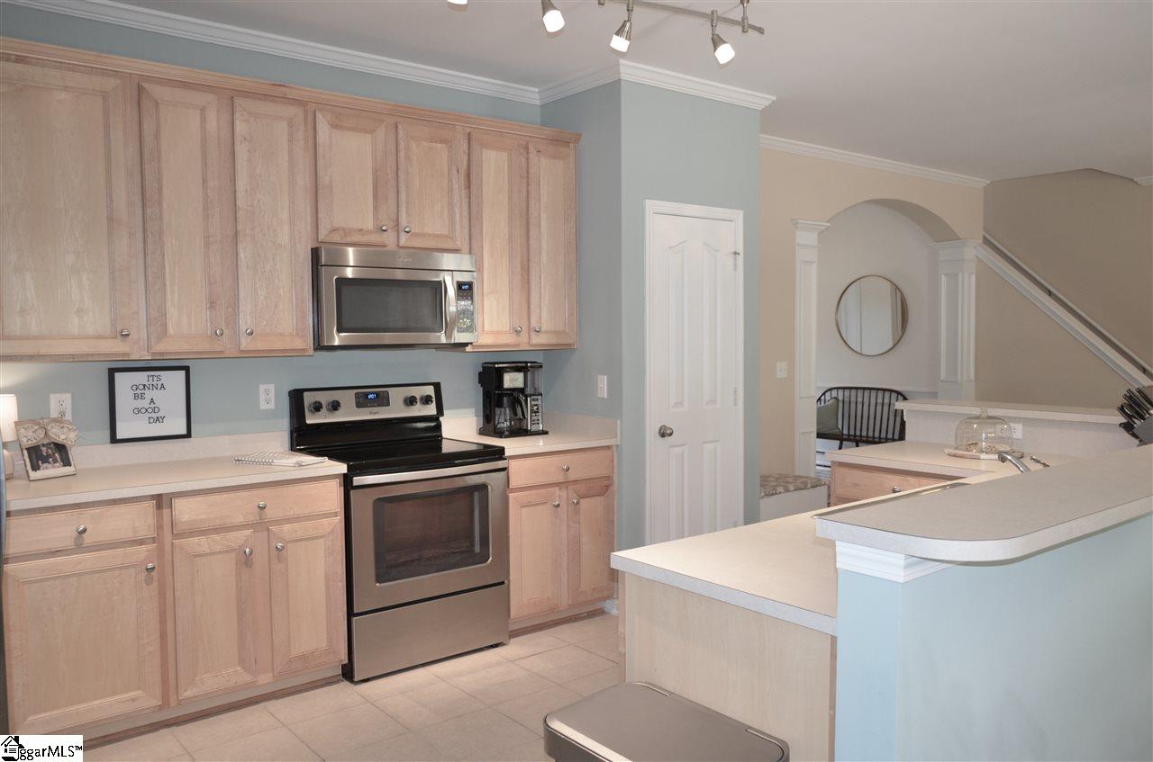 10 Knoll Ridge Drive Greer, SC 29650 - Photo 11 of 34 Gallery Image 11