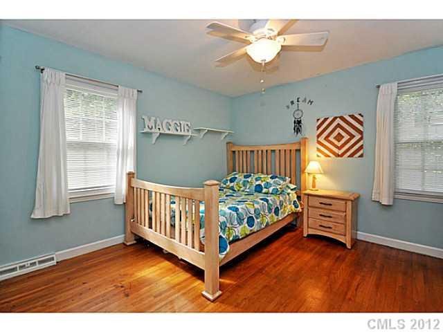 2908 Goneaway Road Charlotte, NC 28210 - Photo 13 of 16 Gallery Image 13
