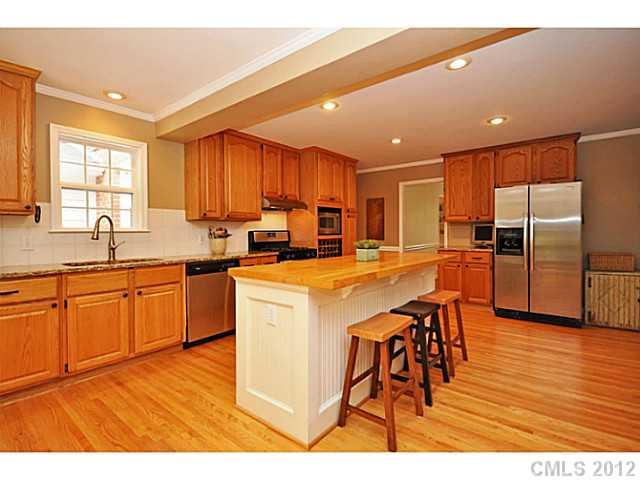2908 Goneaway Road Charlotte, NC 28210 - Photo 3 of 16 Gallery Image 3