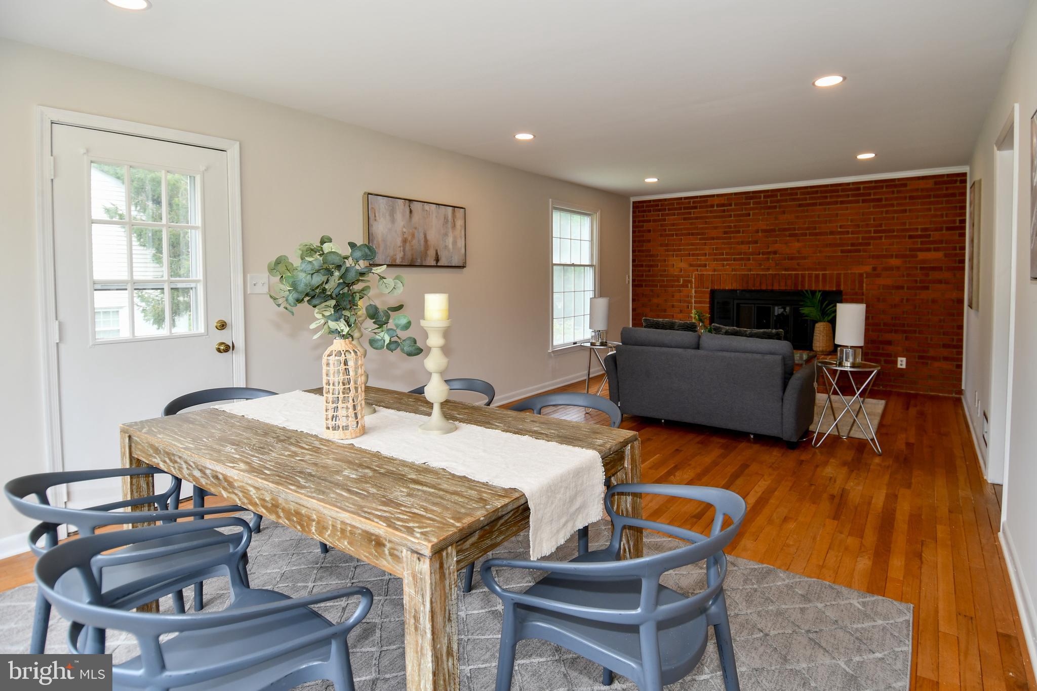 24909 Woodfield School Road Gaithersburg, MD 20882 - Photo 11 of 25 Addition/Sunroom