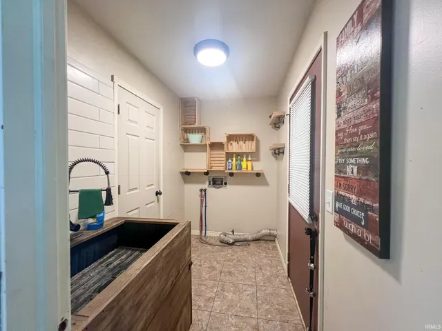 $270,000 | 429 Jay Street, Topeka, IN 46571