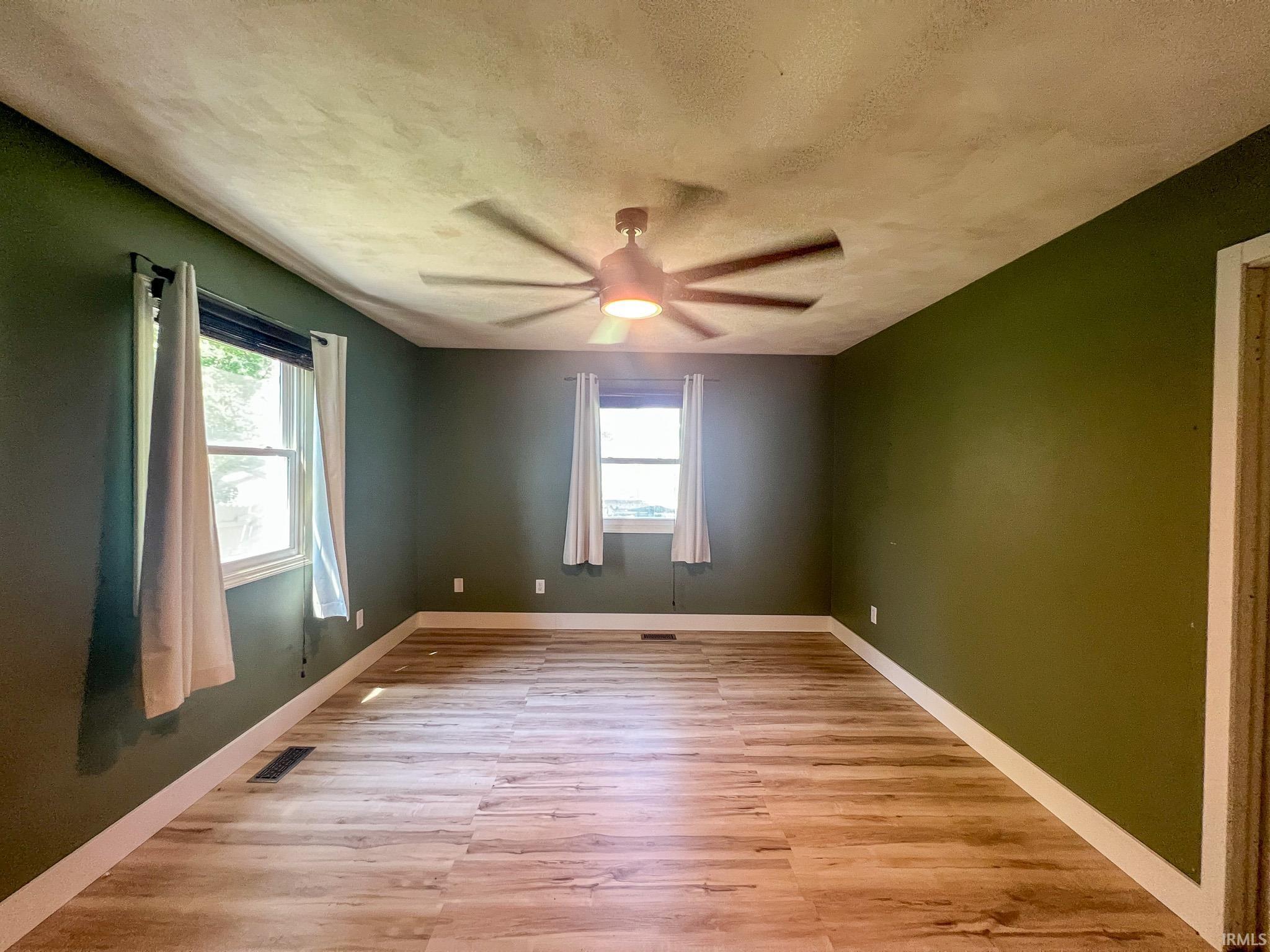 429 Jay Street Topeka, IN 46571 - Photo 12 of 33