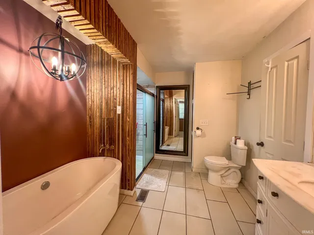 $270,000 | 429 Jay Street, Topeka, IN 46571