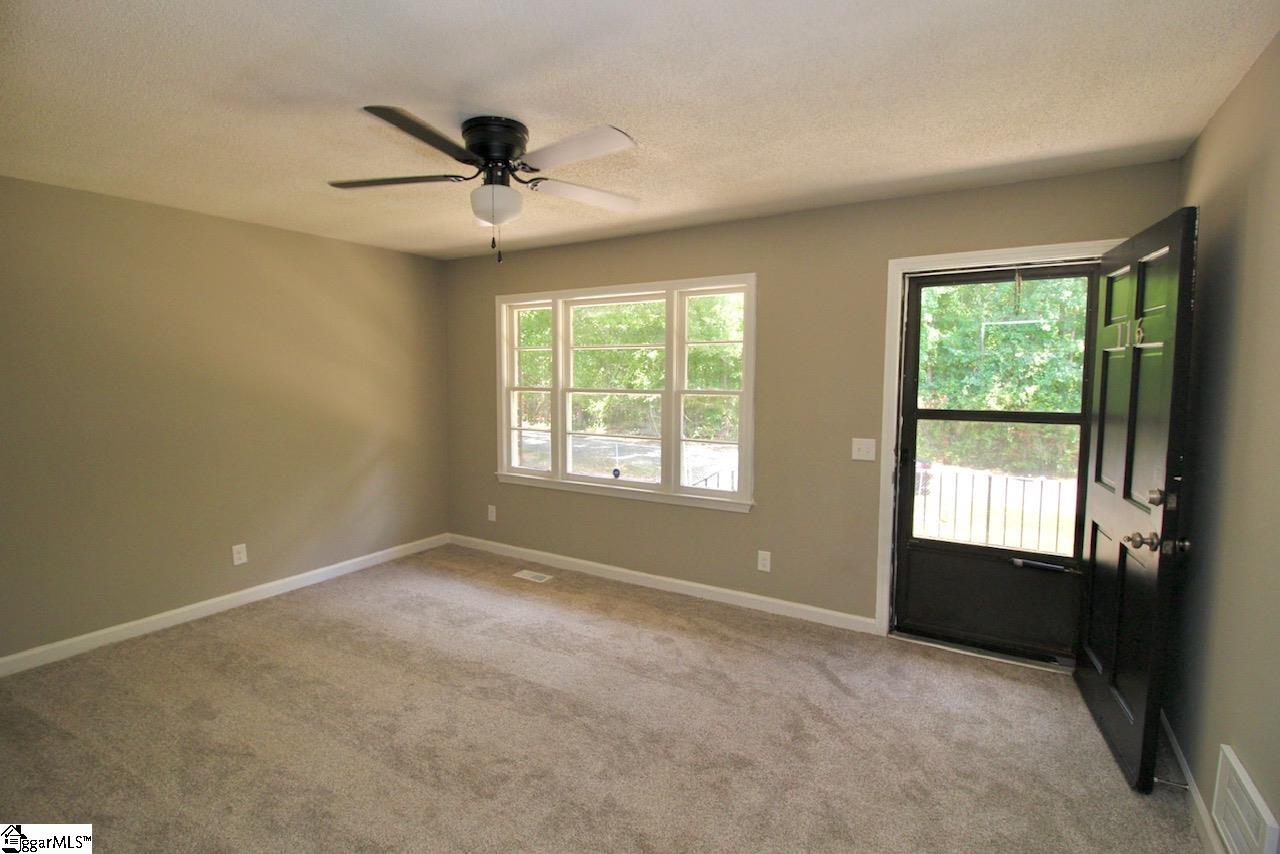116 Poplar Lane Anderson, SC 29624 - Photo 2 of 20