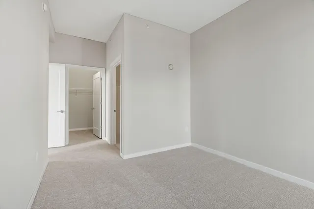 $4,940 | 465 Nicollet Mall, Unit 2404, Minneapolis, MN 55401