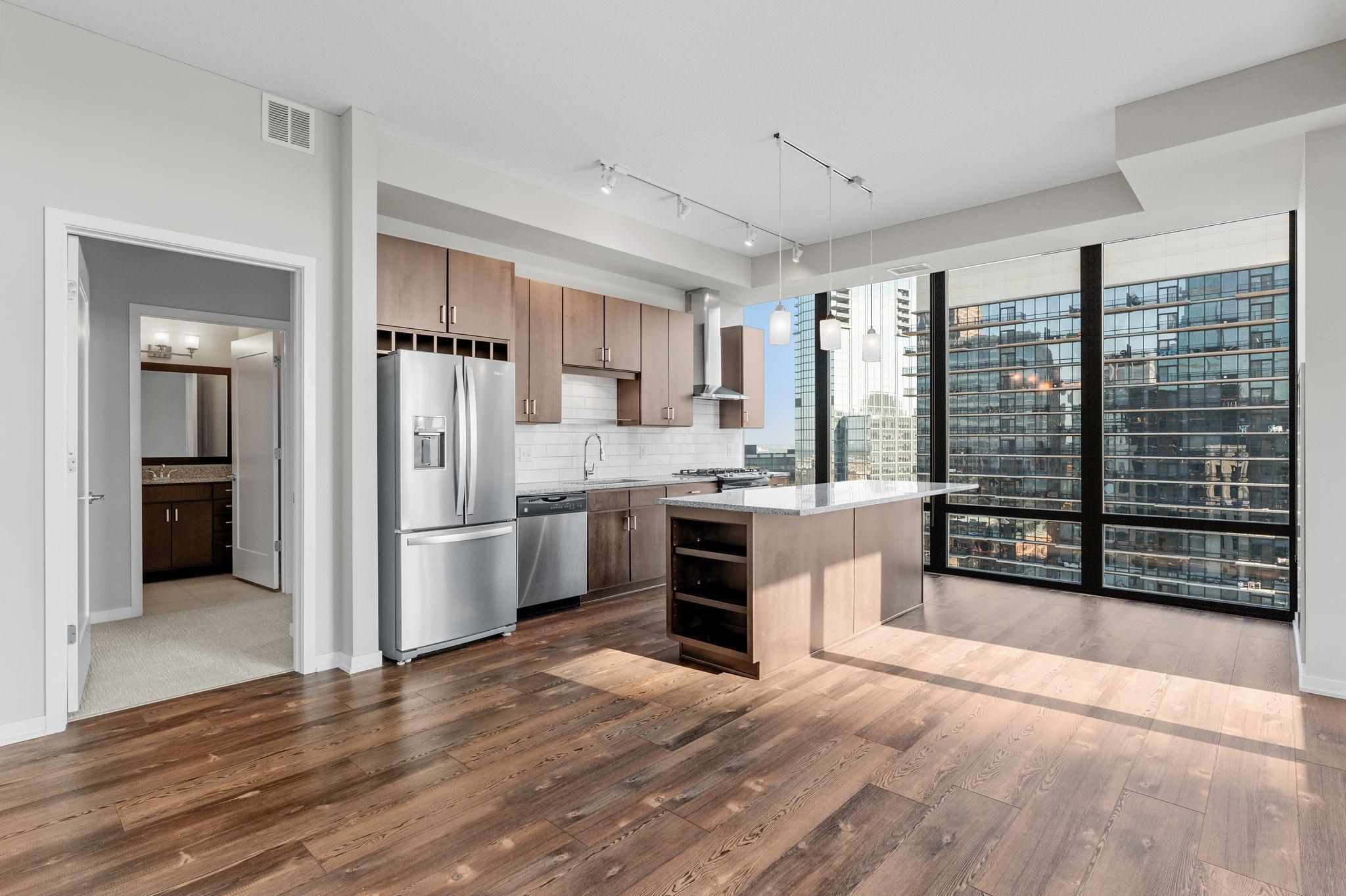 465 Nicollet Mall, Unit 2404 Minneapolis, MN 55401 - Photo 2 of 26