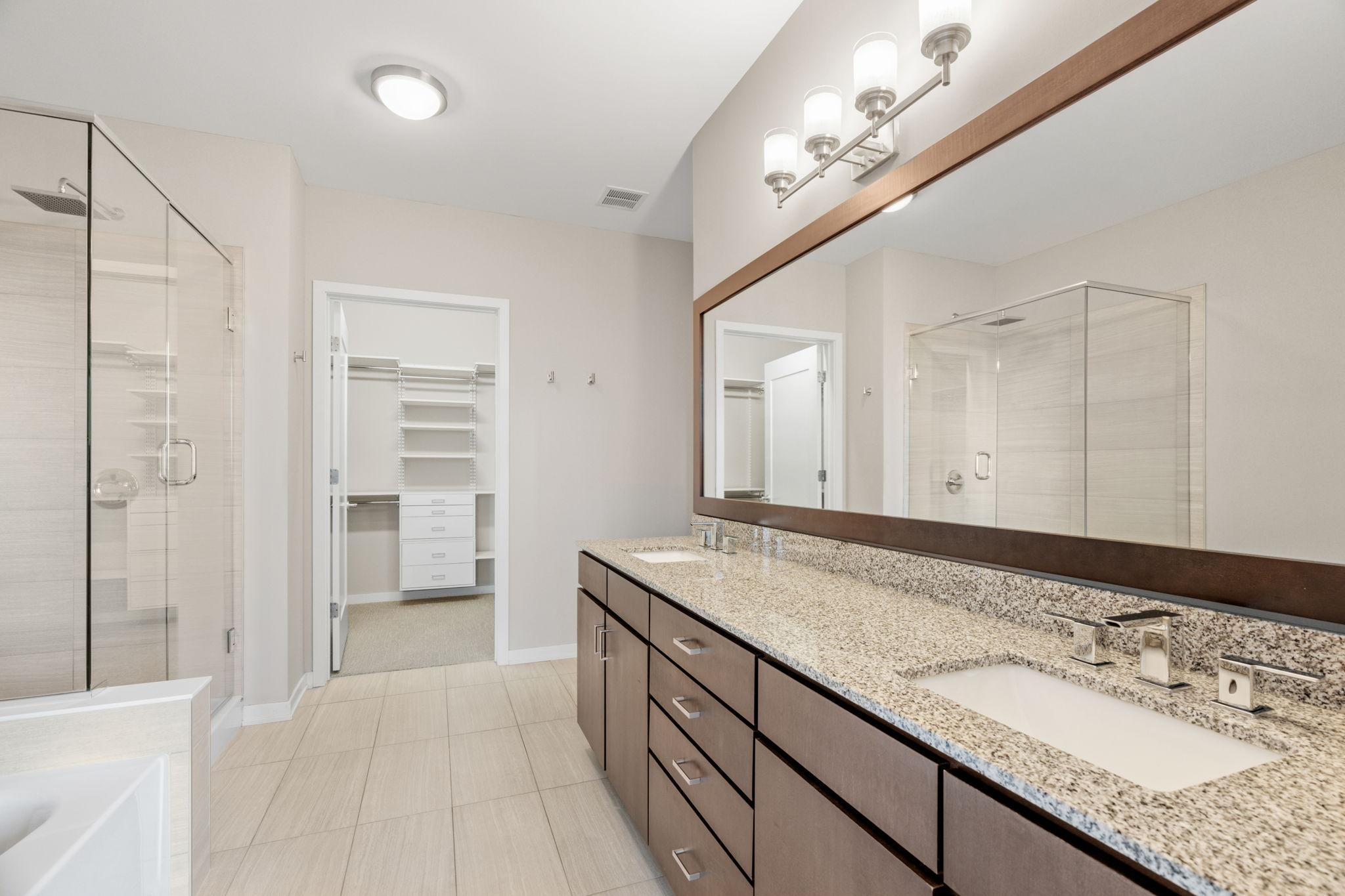 465 Nicollet Mall, Unit 2404 Minneapolis, MN 55401 - Photo 22 of 26