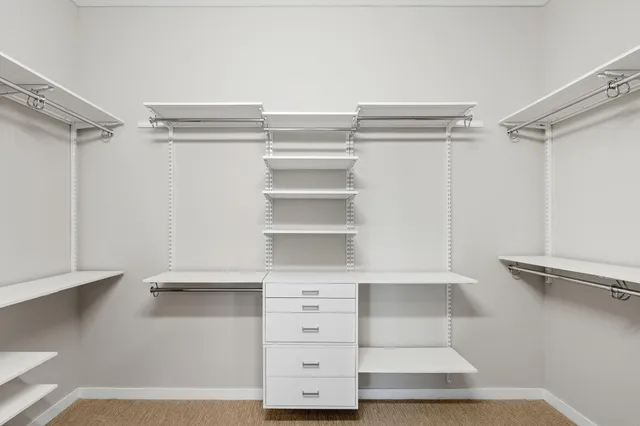 $4,940 | 465 Nicollet Mall, Unit 2404, Minneapolis, MN 55401