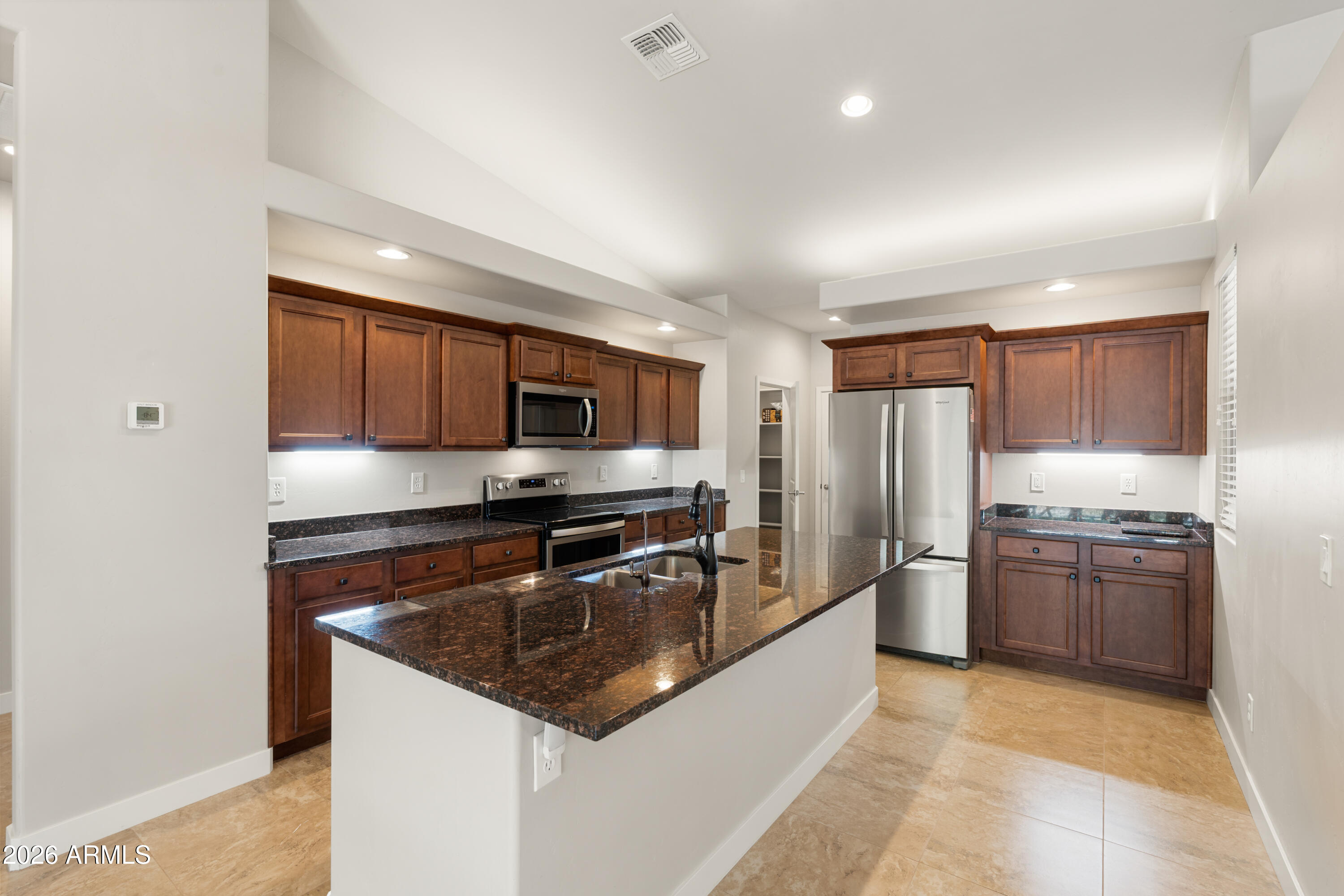 3925 East Ormand Cove Rimrock, AZ 86335 - Photo 10 of 43 09-Kitchen