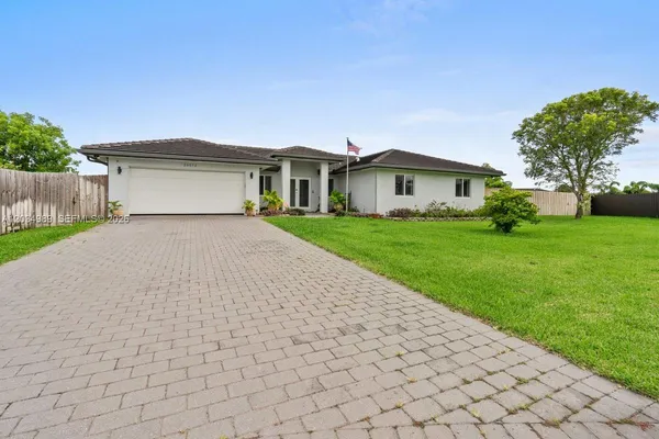 $849,999 | 20572 Southwest 317th Street, Homestead, FL 33030