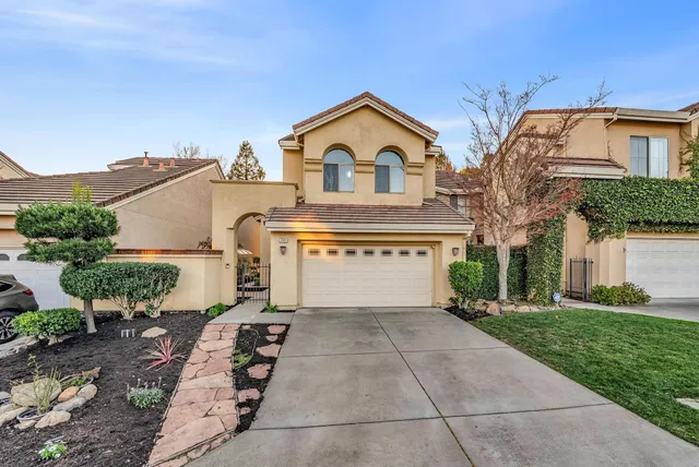 $1,499,000 | 2020 Canyon Lakes Drive, San Ramon, CA 94583