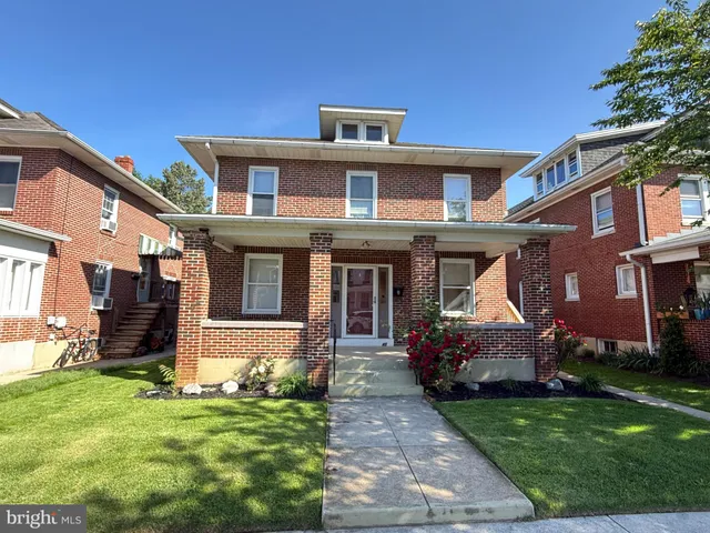 $1,250 | 45 West Granada Avenue, Hershey, PA 17033