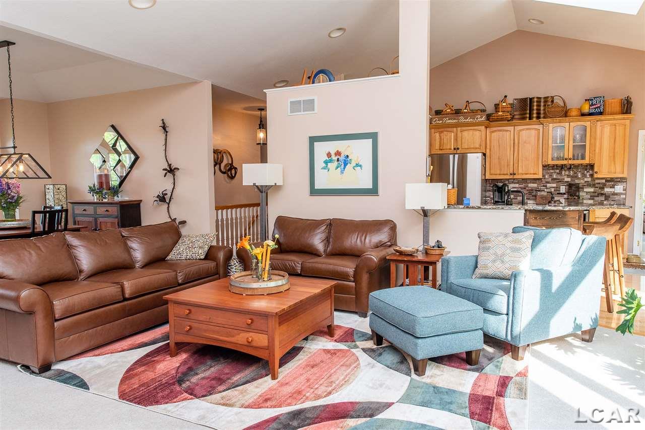 3079 Windmill Drive Adrian, MI 49221 - Photo 12 of 44 31380345-11.JPG