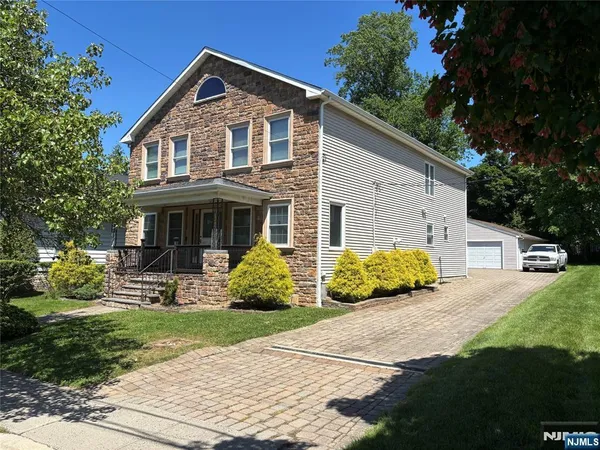 $899,000 | 17 Garrett Street, Cedar Grove, NJ 07009