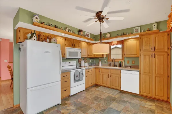 $339,900 | 1210 Lake Summerset Road, Davis, IL 61019