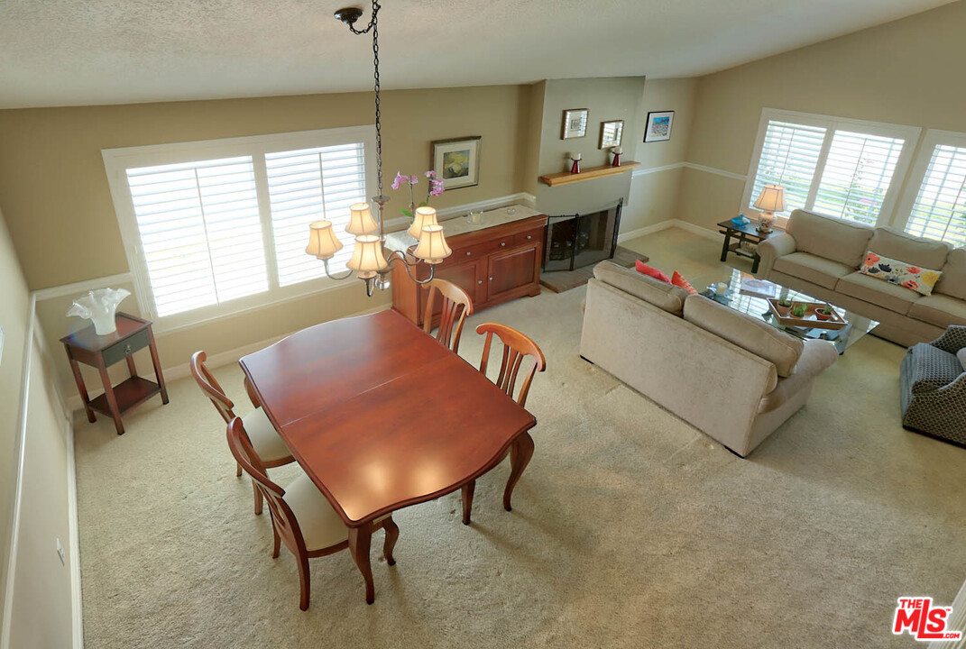 25802 Rana Drive Valencia, CA 91355 - Photo 23 of 32 Gallery Image 23