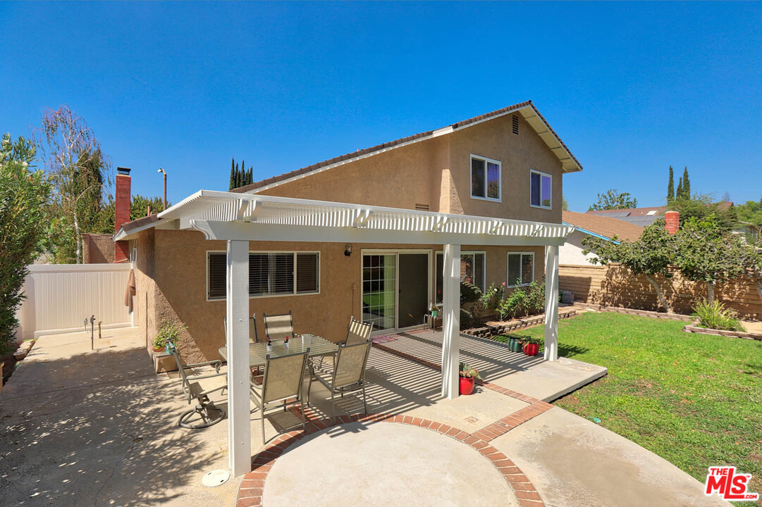25802 Rana Drive Valencia, CA 91355 - Photo 26 of 32 Gallery Image 26