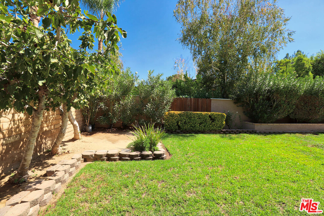25802 Rana Drive Valencia, CA 91355 - Photo 29 of 32 Gallery Image 29