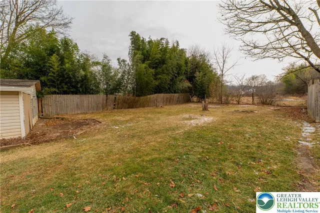 $315,000 | 3950 Main Road West, Emmaus, PA 18049