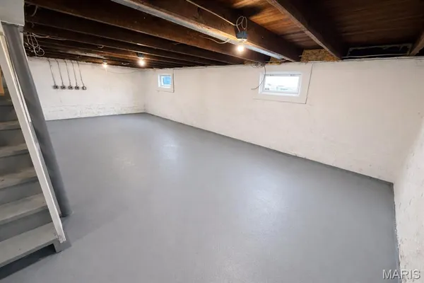 $2,000 | 7615 Folk Avenue, Maplewood, MO 63143