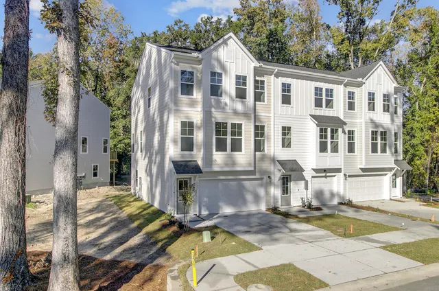 $531,490 | 435 Caledon Court, Johns Island, SC 29455