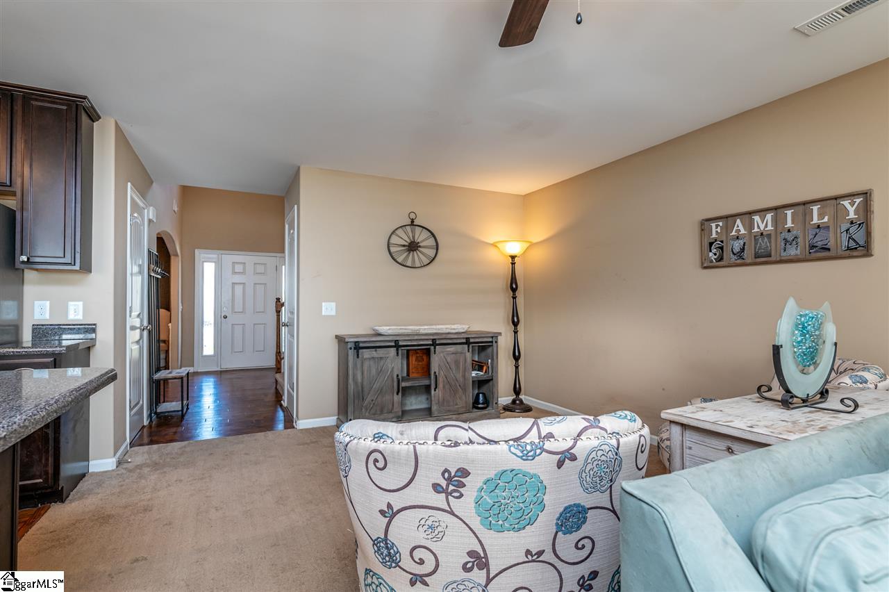 174 Tiara Ridge Lane Duncan, SC 29334 - Photo 11 of 36 Gallery Image 11