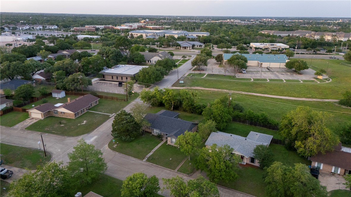 2303 Avon Street Bryan, TX 77802 - Photo 25 of 32