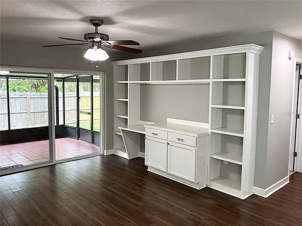 $2,595 | 2009 Branch Tree Lane, Brandon, FL 33511