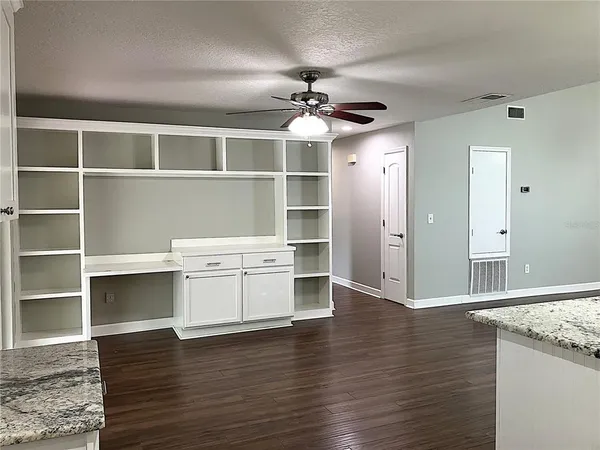 $2,595 | 2009 Branch Tree Lane, Brandon, FL 33511