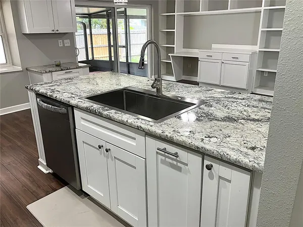 $2,595 | 2009 Branch Tree Lane, Brandon, FL 33511