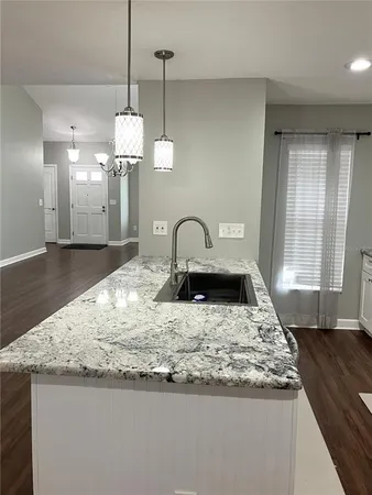 $2,595 | 2009 Branch Tree Lane, Brandon, FL 33511