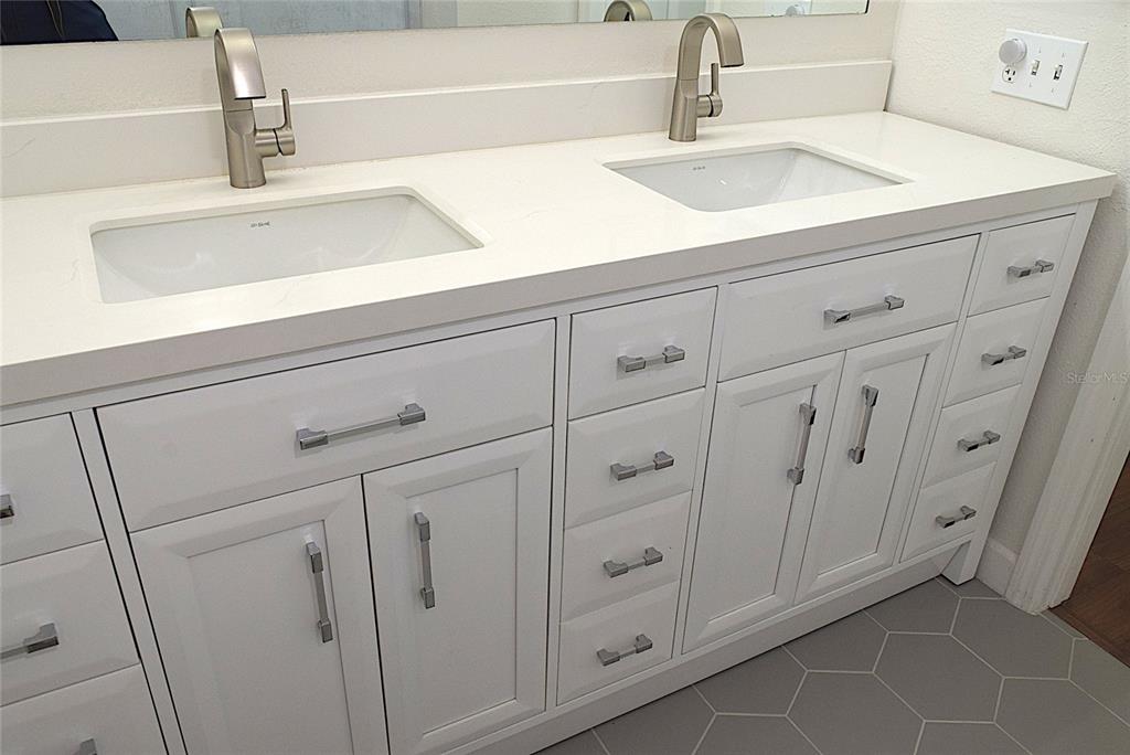 2009 Branch Tree Lane Brandon, FL 33511 - Photo 28 of 45