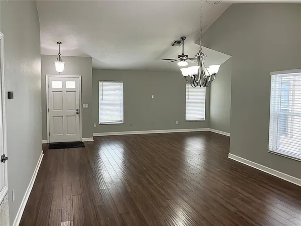 $2,595 | 2009 Branch Tree Lane, Brandon, FL 33511