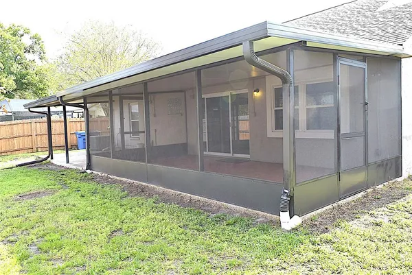 $2,595 | 2009 Branch Tree Lane, Brandon, FL 33511