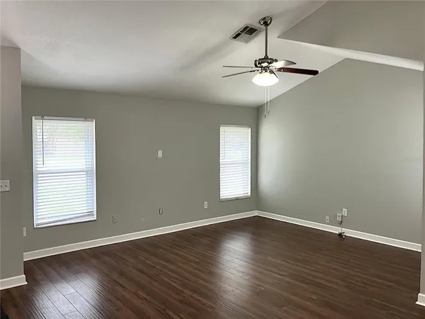 $2,595 | 2009 Branch Tree Lane, Brandon, FL 33511