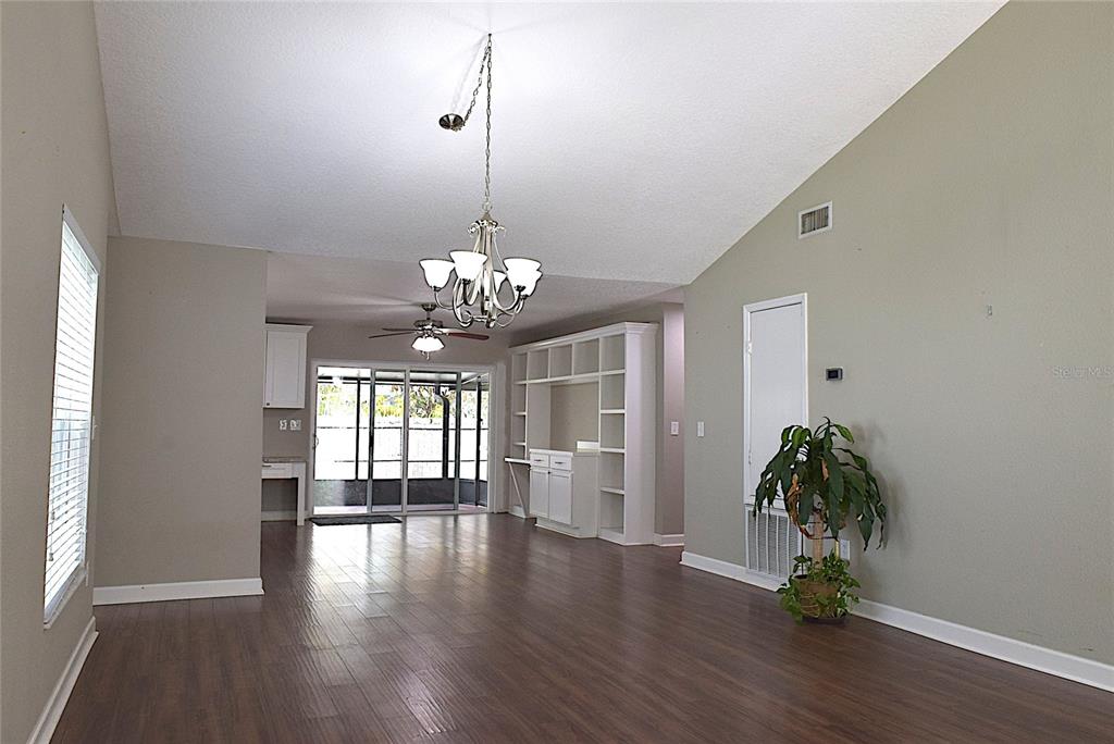 2009 Branch Tree Lane Brandon, FL 33511 - Photo 8 of 45