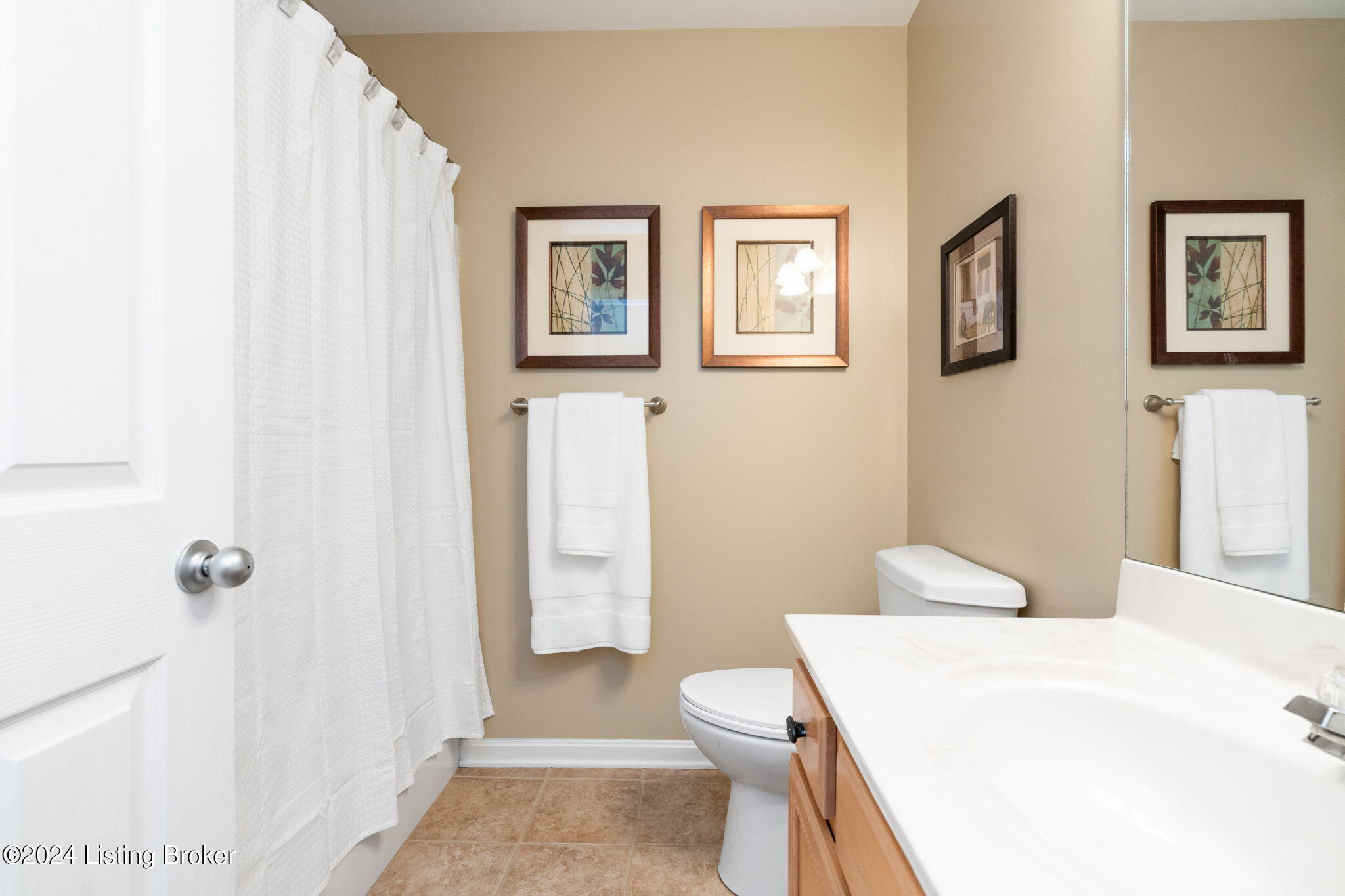 1225 Williams Ridge Road Louisville, KY 40243 - Photo 25 of 50 Guest Bathroom