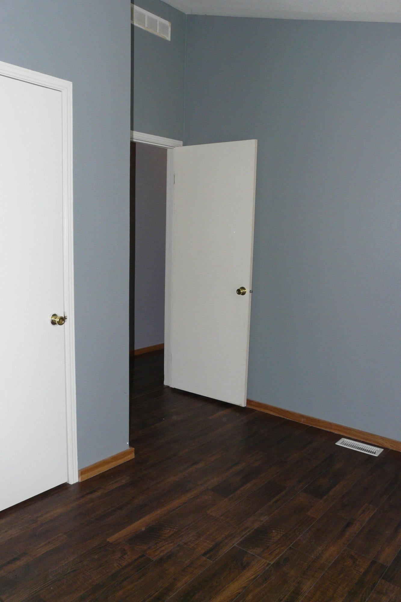 60872 Raintree Court Bend, OR 97702 - Photo 13 of 18 3rd bedroom.