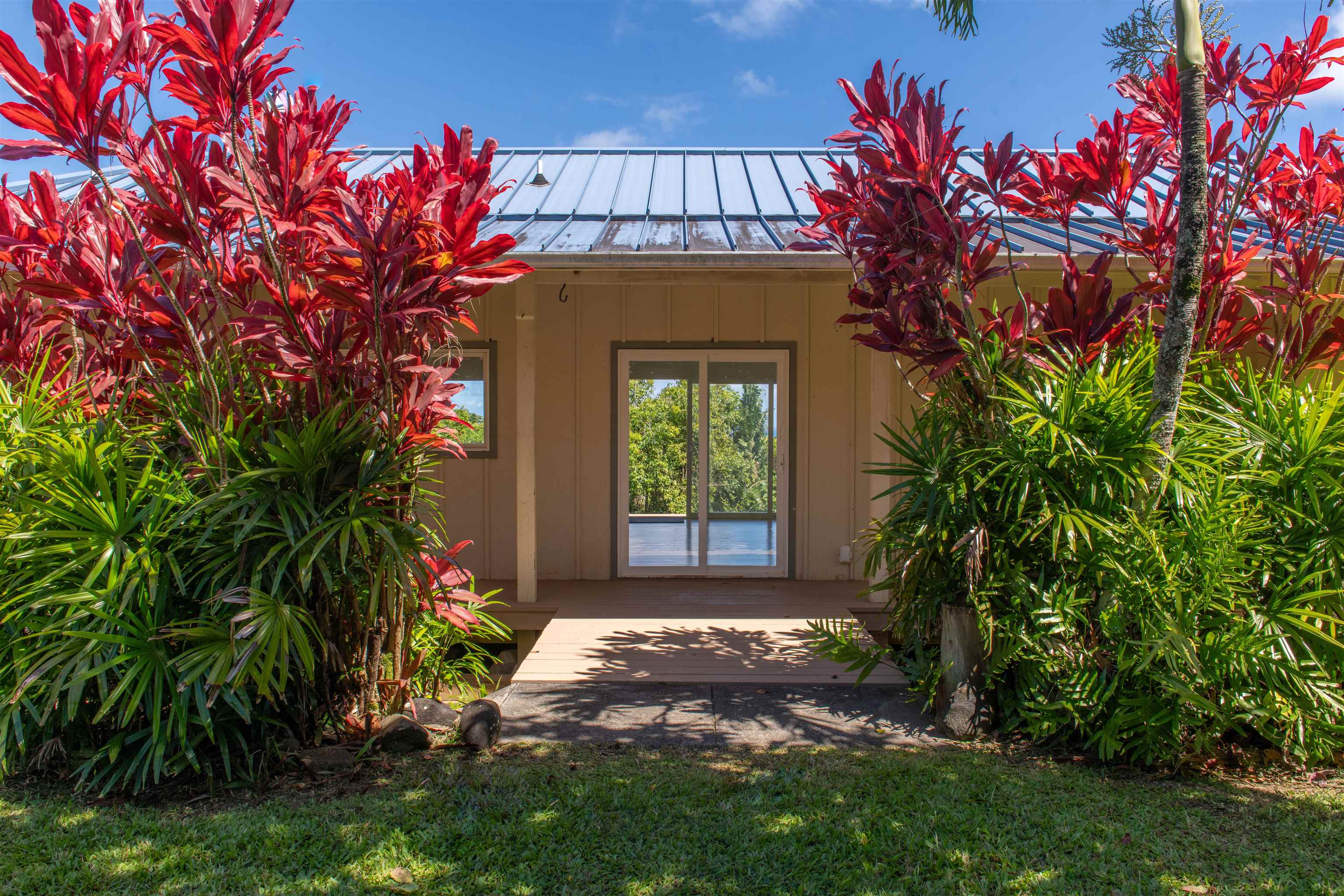 601 North Honokala Road, Unit B Haiku, HI 96708 - Photo 7 of 38