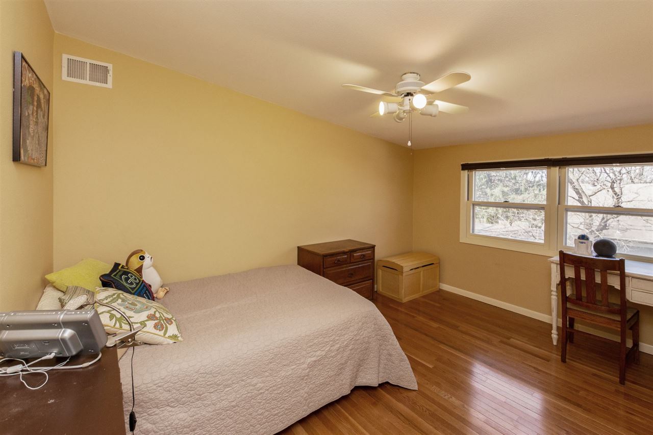 2324 Ridgeway Drive Southeast Cedar Rapids, IA 52403 - Photo 15 of 28 Gallery Image 15