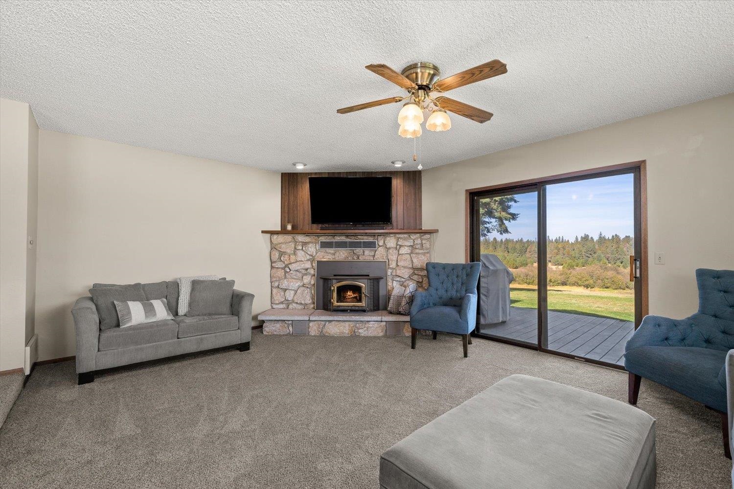 25905 North Bruce Road Chattaroy, WA 99003 - Photo 3 of 37 Gallery Image 3