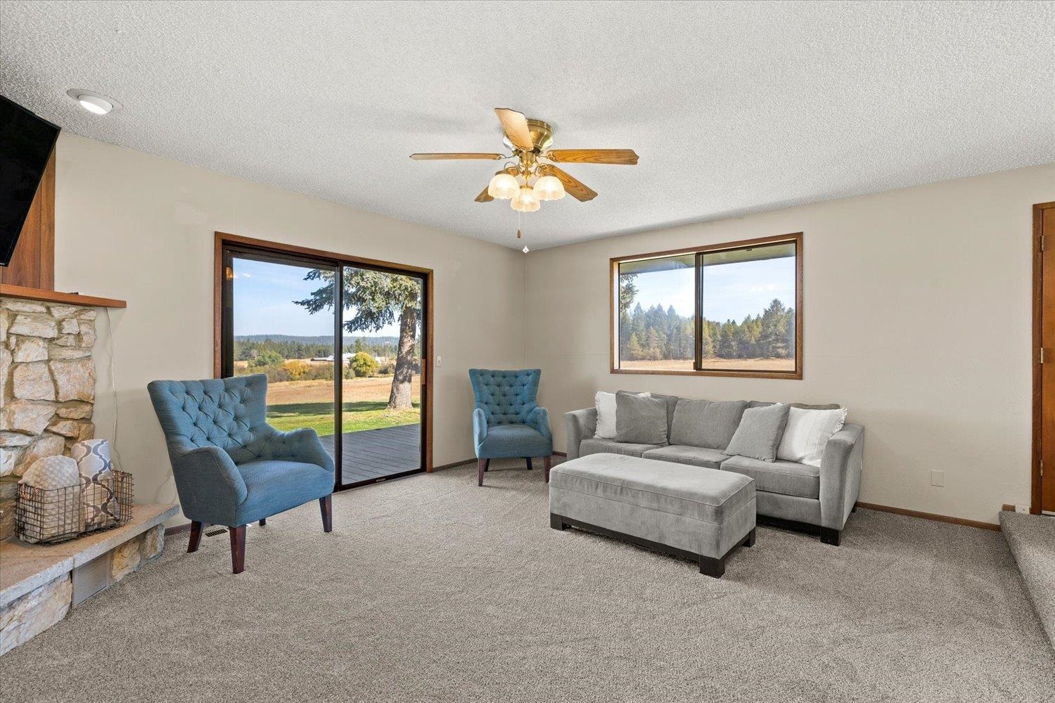 25905 North Bruce Road Chattaroy, WA 99003 - Photo 4 of 37 Gallery Image 4