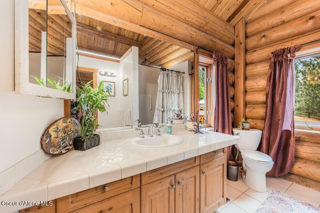 3018 South Signal Point Road Post Falls, ID 83854 - Photo 30 of 117 Master Bath