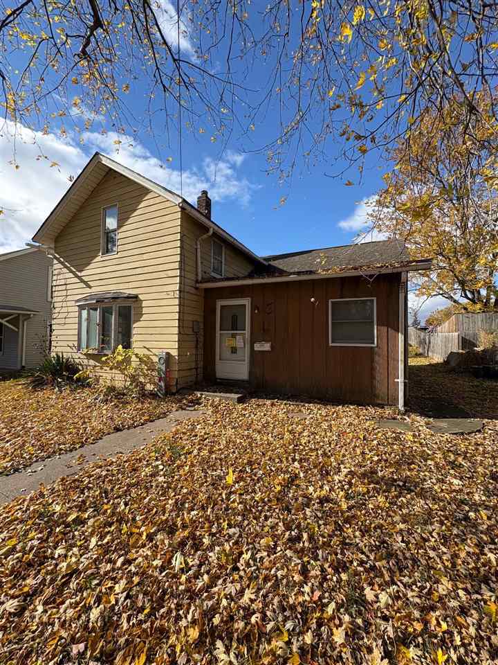 404 Busch Street Muscatine, IA 52761 - Photo 1 of 11 Gallery Image 1
