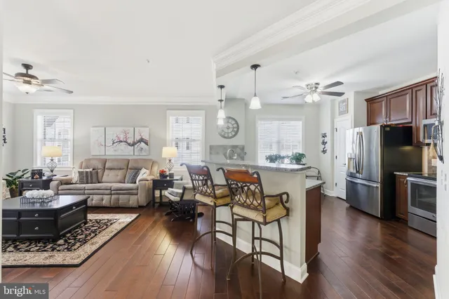 $460,000 | 15110 Heather Mill Lane, Unit 305, Haymarket, VA 20169